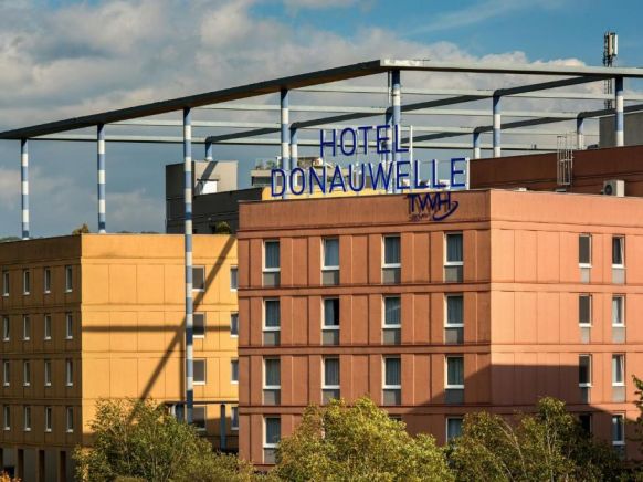 Trans World Hotel Donauwelle