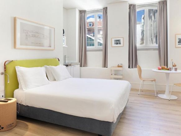 Ascensor da Bica - Lisbon Serviced Apartments, Лиссабон