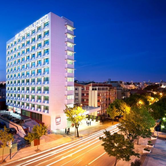 HF Ipanema Porto, Порту