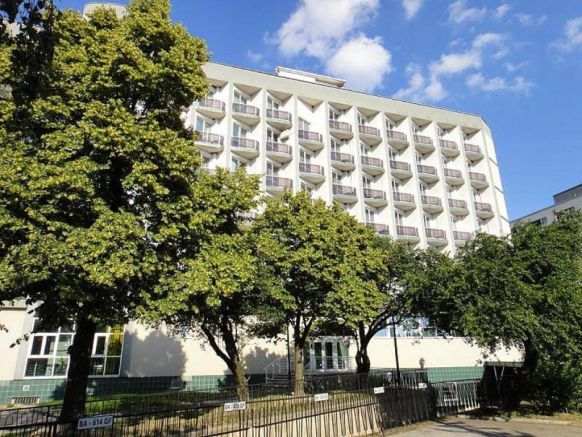 Hotel Modena, Братислава