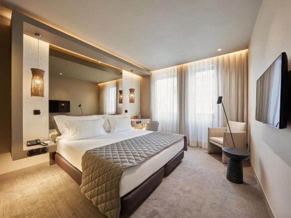 Hotel Teatro, Порту