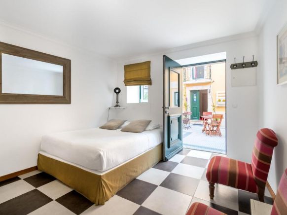 Pateo Santo Estevao-Self Catering Apartments