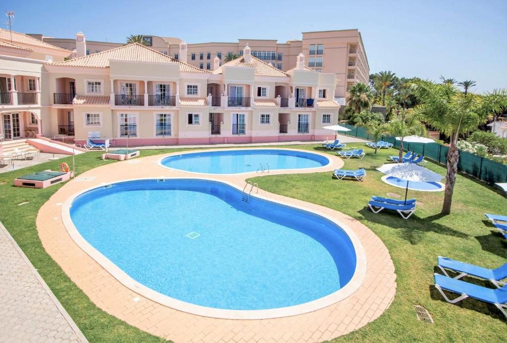 Aqua Mar ApartHotel, Албуфейра
