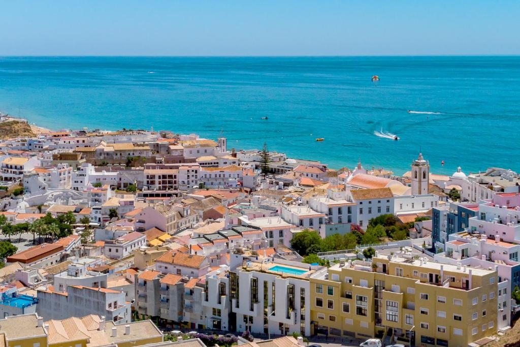 Colina do Mar, Албуфейра