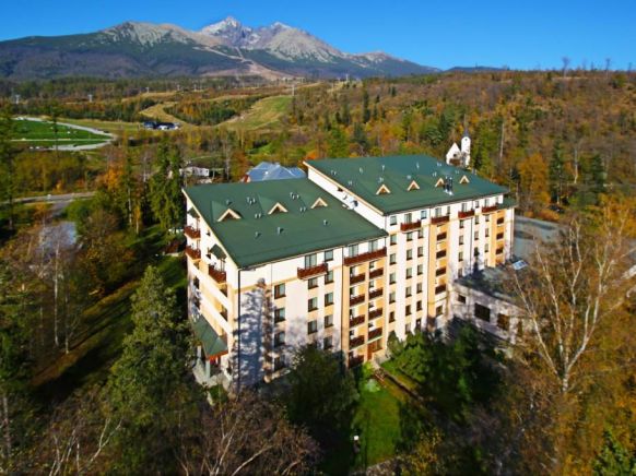 Hotel Slovan, Татранска-Ломница