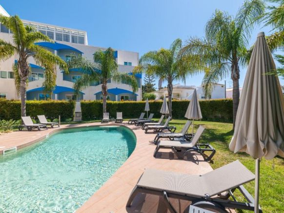Velamar Budget Boutique Hotel
