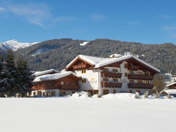 Hotel Bergzeit