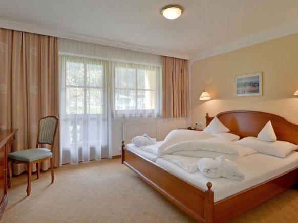 Hotel Waldheim KG