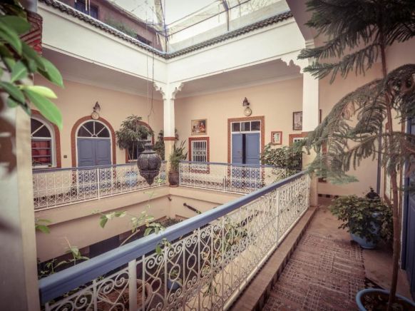 Riad Azalia