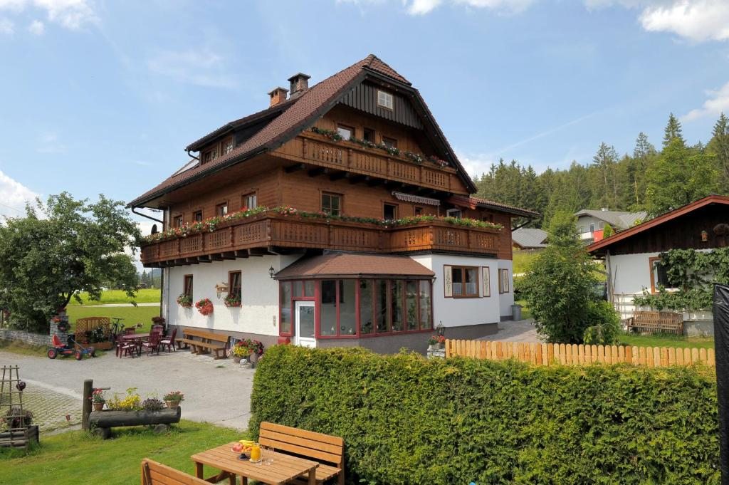 Pension Waldesruh/Halseralm, Шладминг