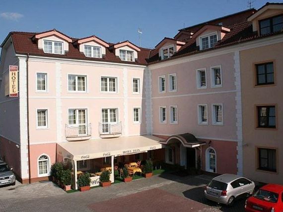 Hotel Tilia, Пезинок
