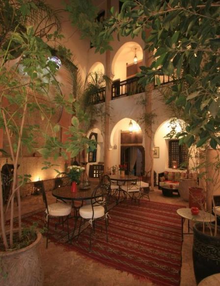Riad Mur Akush