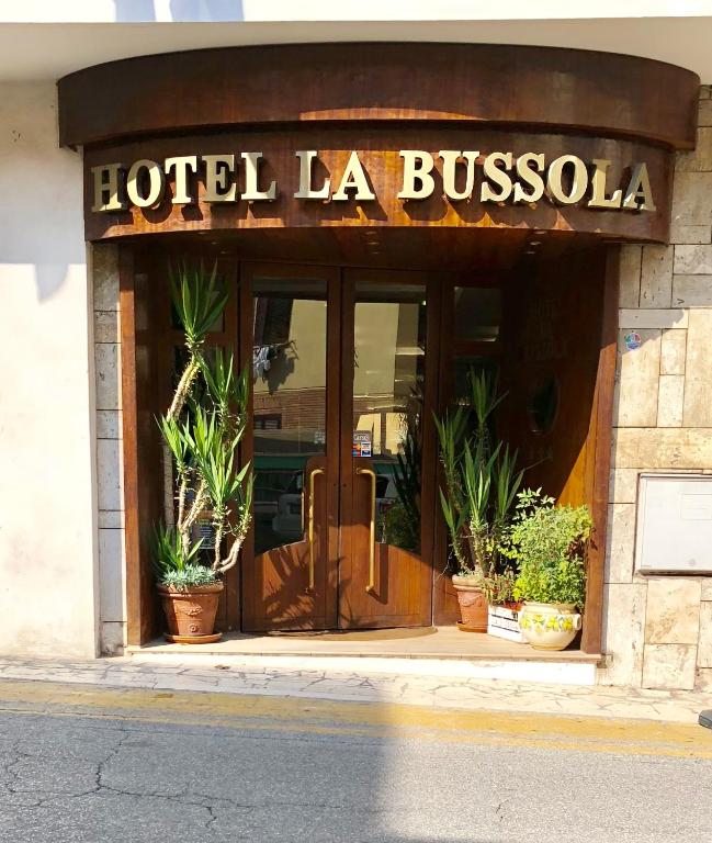 Hotel La Bussola, Анцио