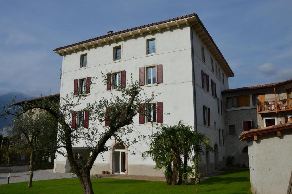 Palazzo Oltre, Арко