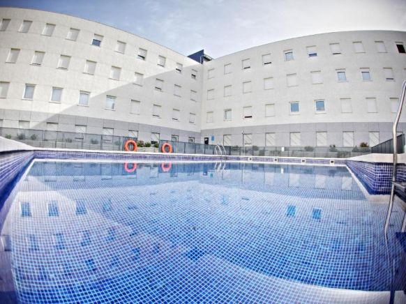 Apartamentos Vértice Sevilla Aljarafe
