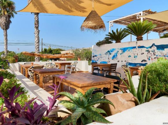 Hostal Illes Pitiüses