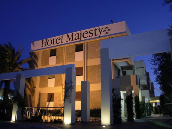 Hotel Majesty Bari, Бари