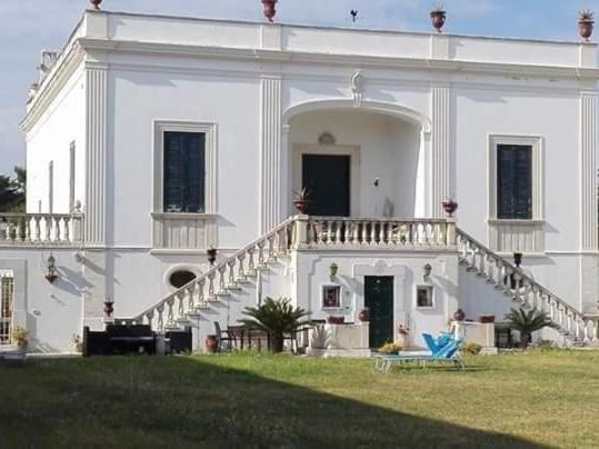 Villa Longo de Bellis, Бари