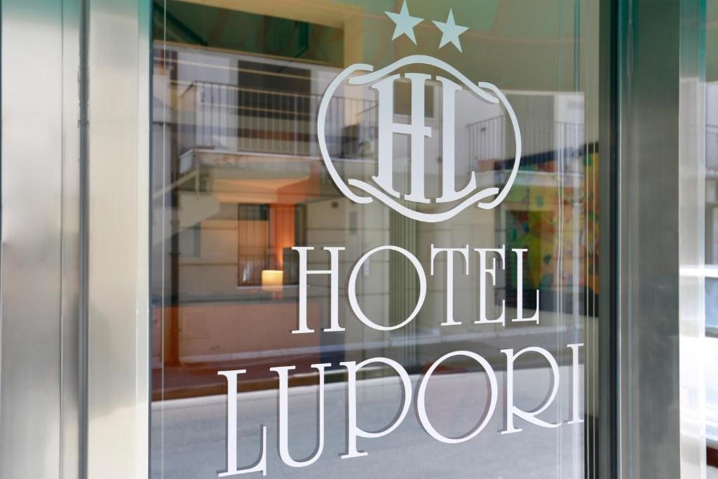 Hotel Lupori, Виареджо