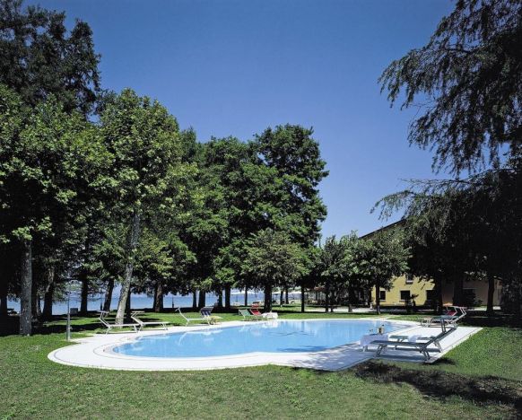 Hotel Lugana Parco Al Lago, Сирмионе