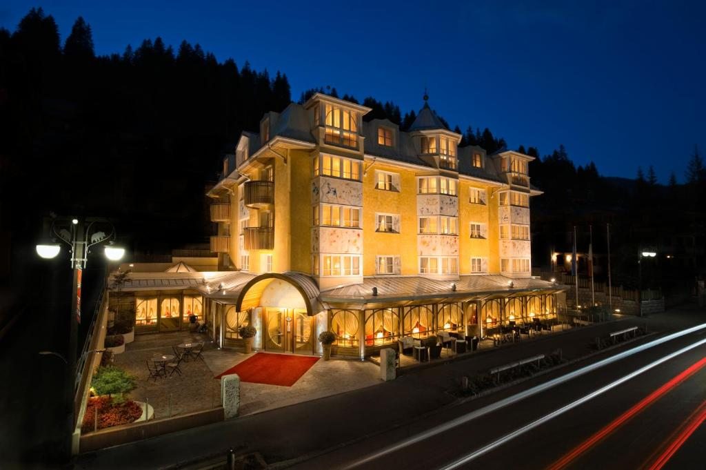 Alpen Suite Hotel, Мадонна-ди-Кампильо