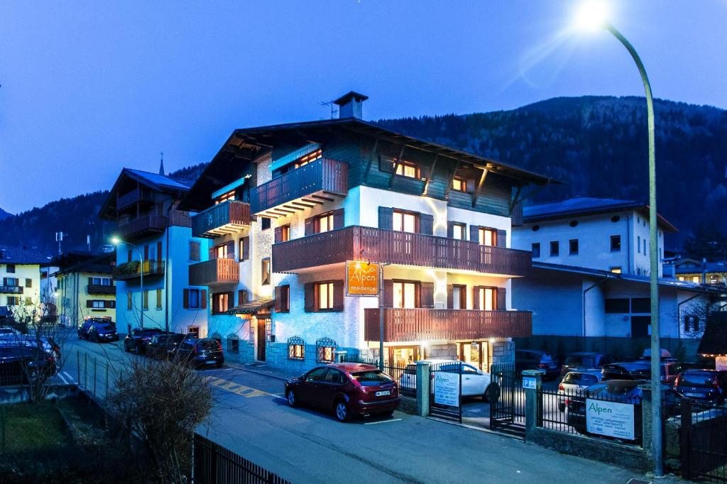 Residence Alpen Casavacanze, Мадонна-ди-Кампильо
