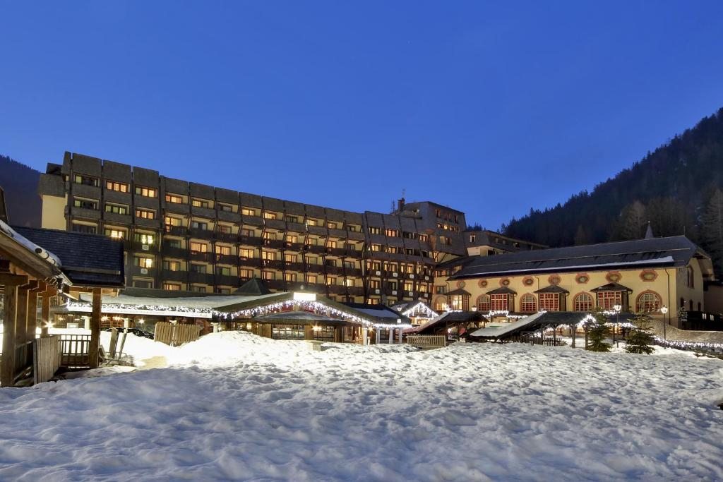 Hotel Club Relais Des Alpes, Мадонна-ди-Кампильо