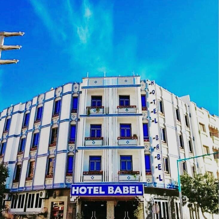 Hotel Babel, Надор