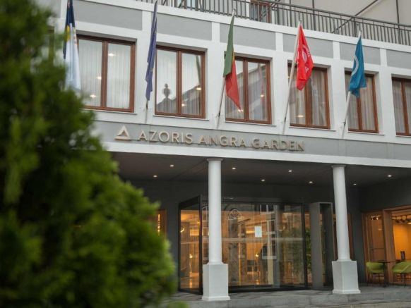 Azoris Angra Garden – Plaza Hotel, Ангра-ду-Эроижму