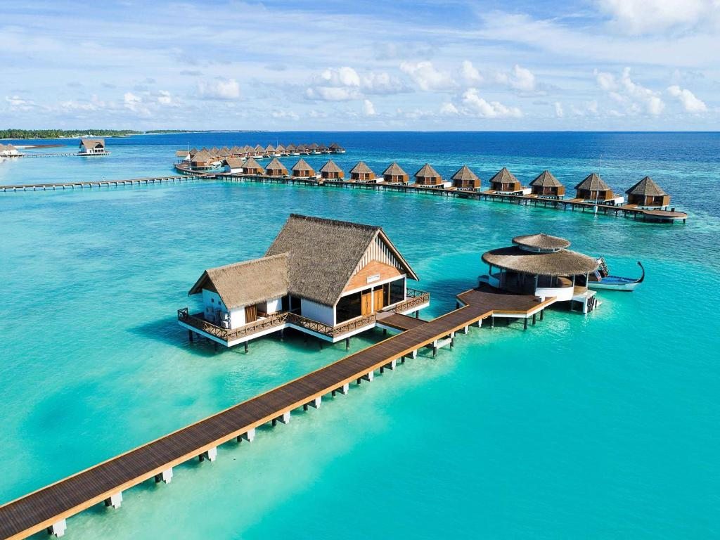Mercure Maldives Kooddoo Resort, Кудду