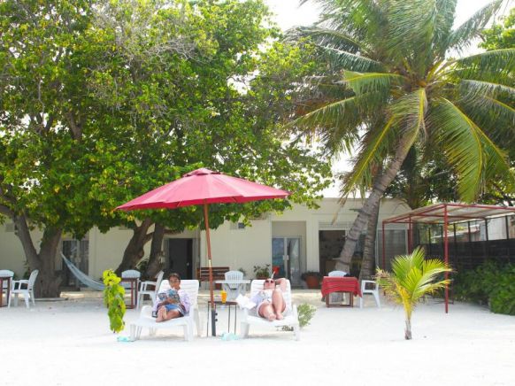 Гостевой дом Luxury Beach Maldives, Гурайдо