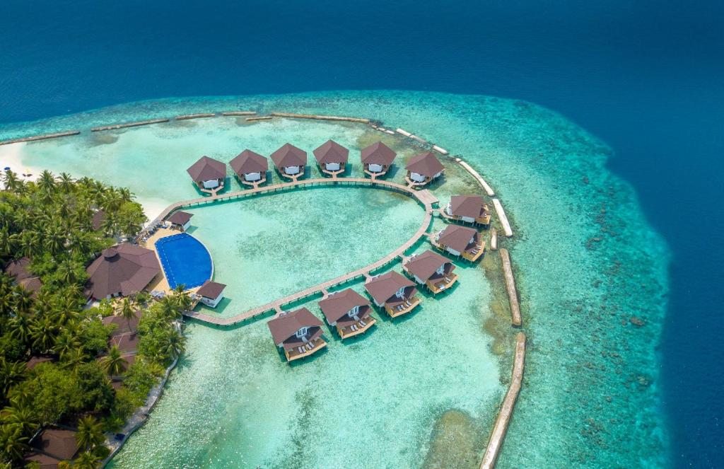 Курортный отель Ellaidhoo Maldives by Cinnamon, Эллаиду