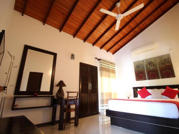 River Breeze Villa Bentota