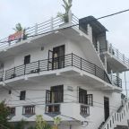 Village Star Rest-Mirissa