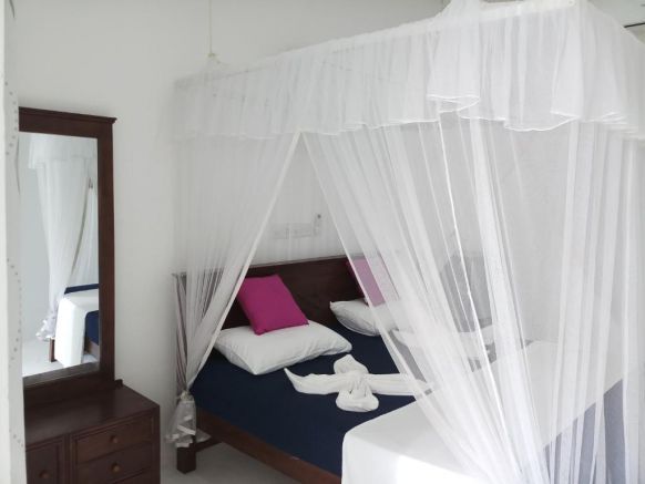 Sea Goggle Resort, Мирисса