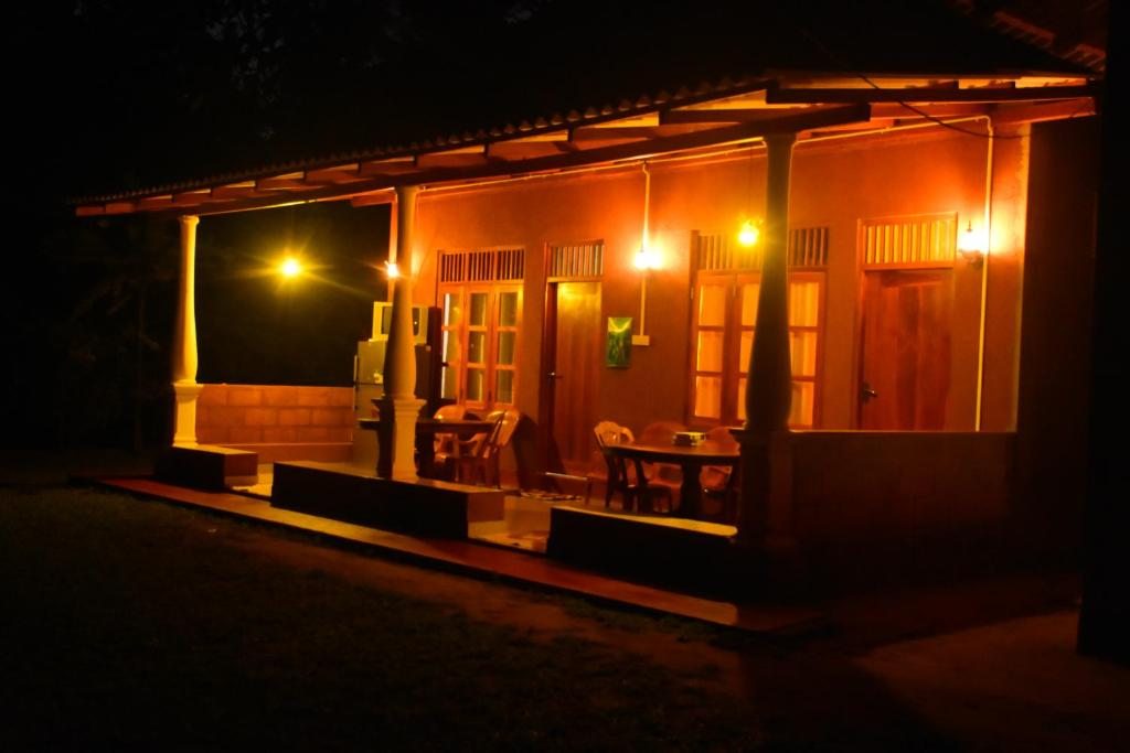Гостевой дом Leesa Villa Safari Resort, Удавалаве