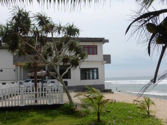 Ocean Reef Hotel, Хиккадува