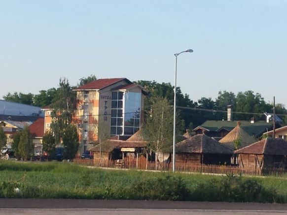Gros Hotel - Leskovac, Лесковац