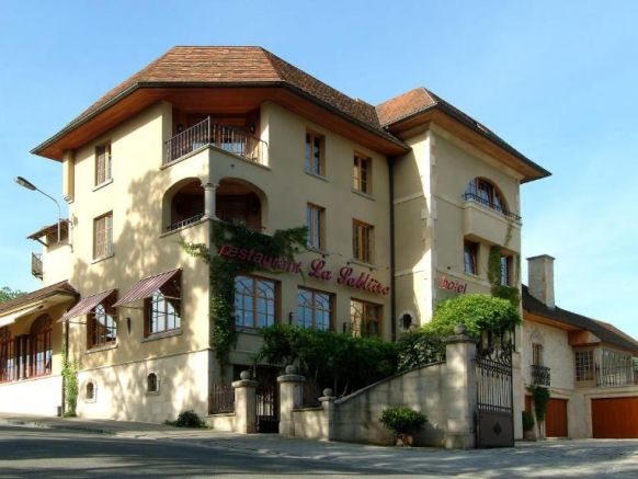Hotel La Sablière, Ронсе