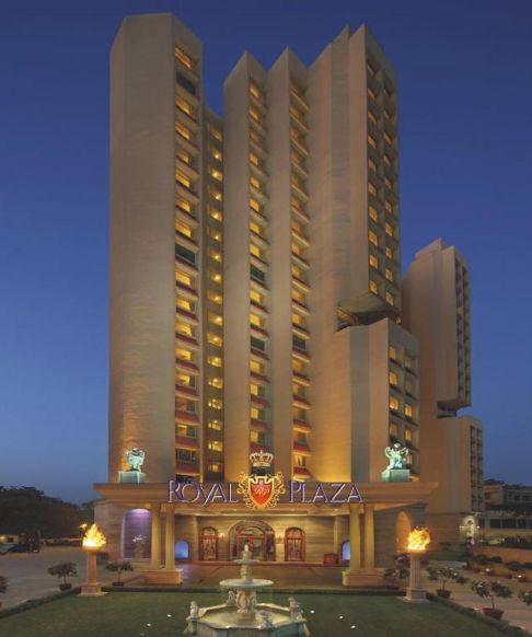 Hotel The Royal Plaza, Нью-Дели