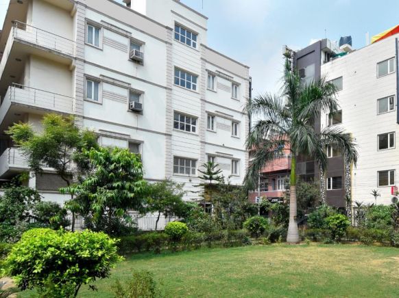 Hotel Persona International