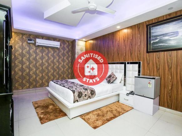 OYO 10558 Hotel Qlark