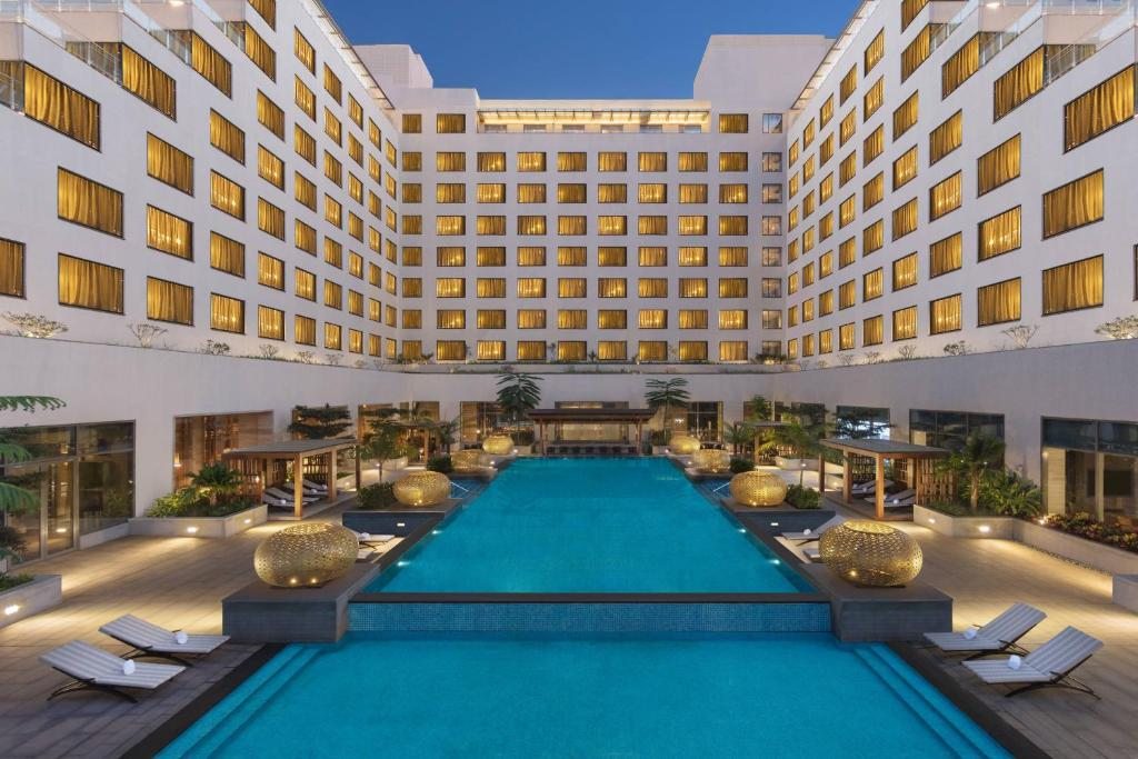 Sheraton Grand Bengaluru Whitefield Hotel & Convention Center, Бангалор