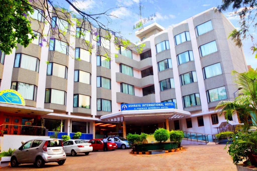 Отель Ashraya International Hotel, Бангалор