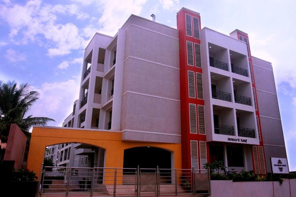 Nagarjuna Suites, Бангалор