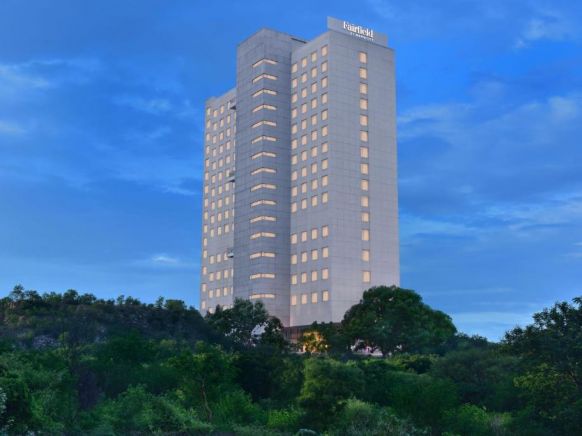 Holiday Inn Express and Suites Hyderabad Gachibowli, Хайдарабад