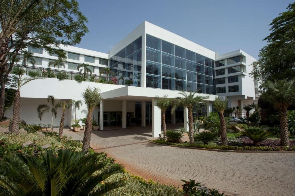 Radisson Blu Plaza Hotel Hyderabad Banjara Hills, Хайдарабад