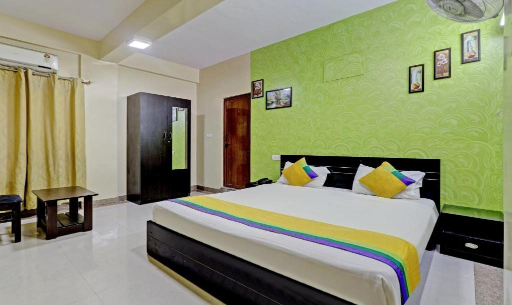 Hotel Tiara, Бангалор