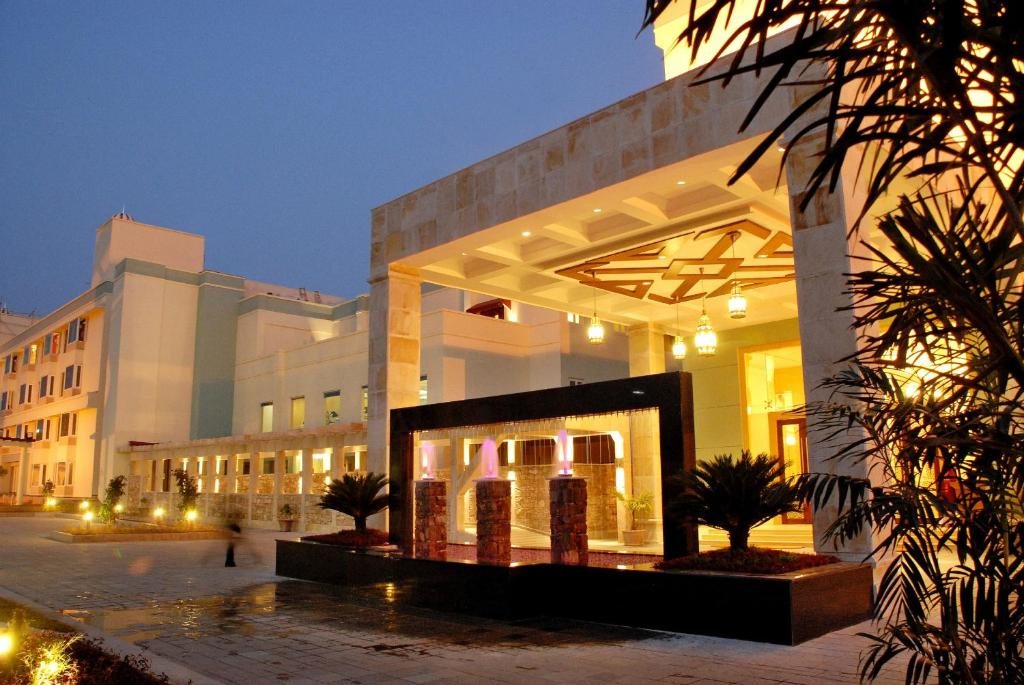 Курортный отель Cambay Grand Kukas, Джайпур