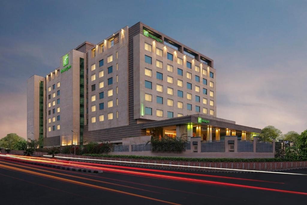 Holiday Inn Jaipur City Centre, Джайпур